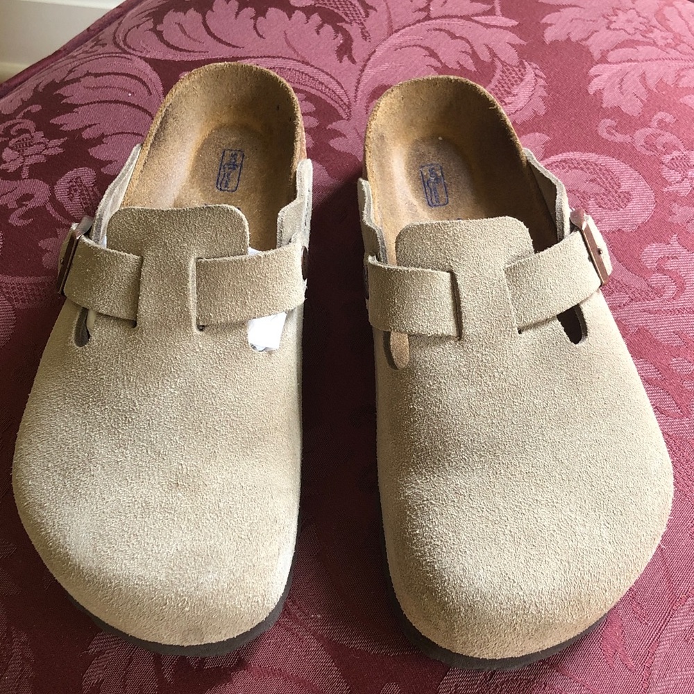 Birkenstock Light Tan Suede Clogs